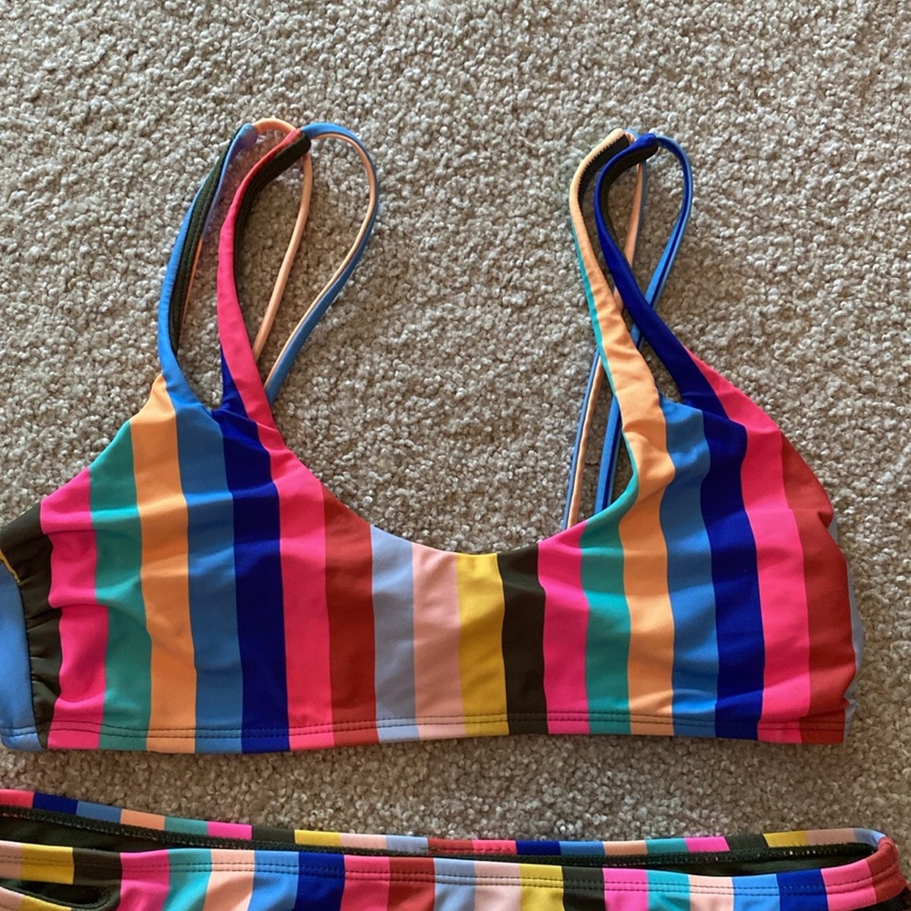 Striped Bikini Set - Picture 3 of 5